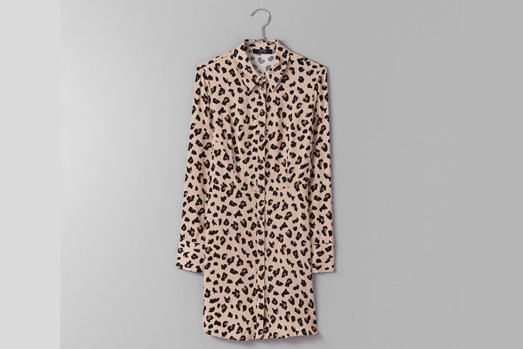 vestido-camisero-bershka-estampado-leopardo-animal-print