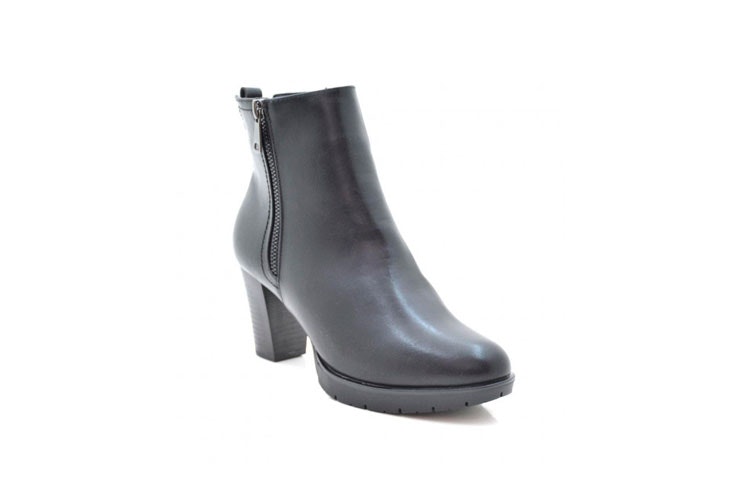 botin-negro-tacon-tino-gonzalez