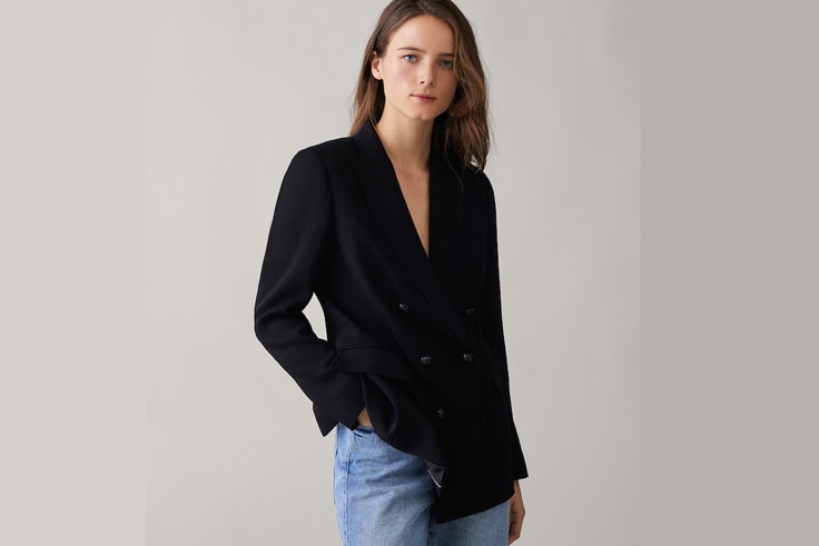 chaqueta-americana-tipo-blazer-color-negro-massimo-dutti