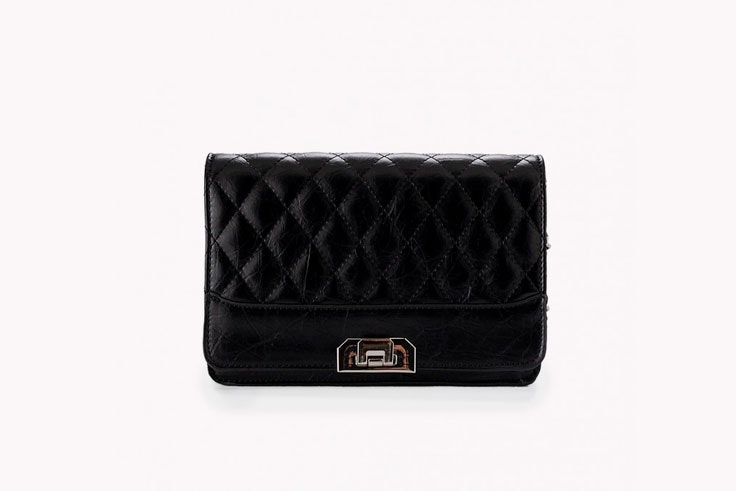 bolso-clasico-negro-asa-cadena-plata-paco-martinez
