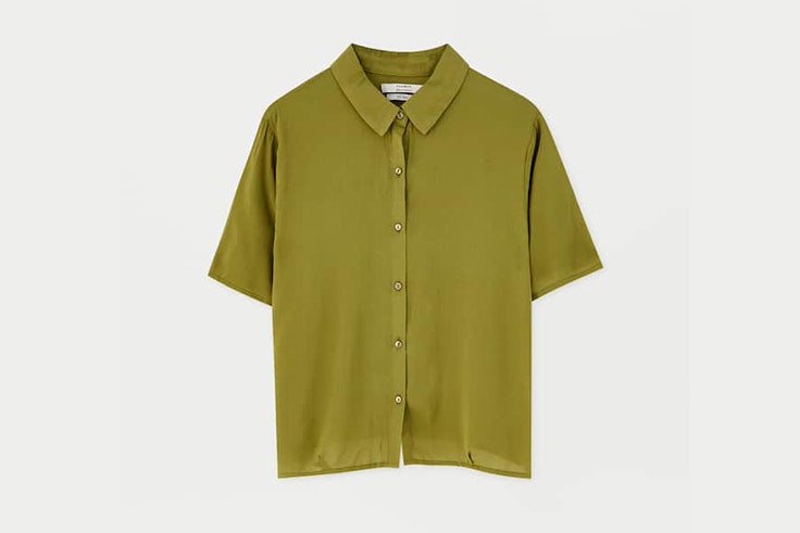 camisa-manga-corta-color-verde-pull-and-bear
