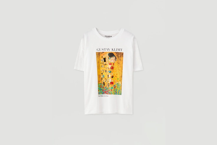 camiseta pullandbear septiembre
