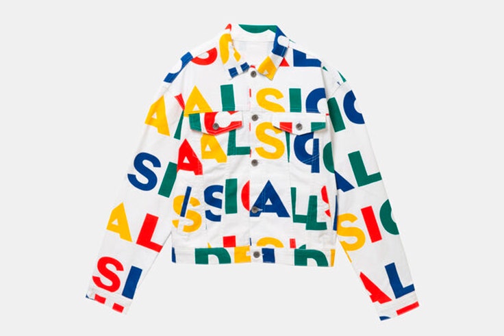 chaqueta de entretiempo letras de colores desigual