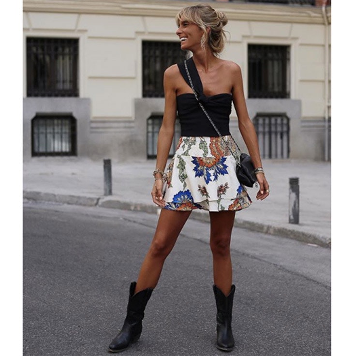 paula arguelles botas cowboy