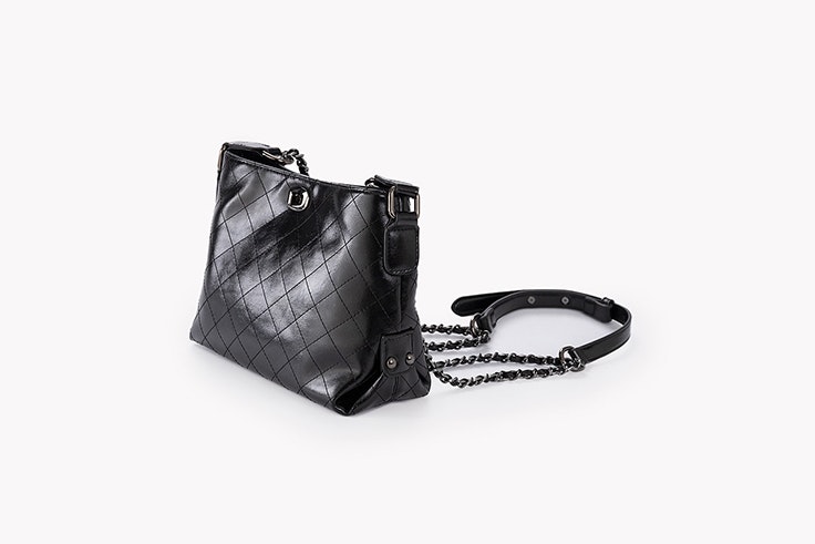 bolso bandolera cuadrada efecto piel de Paco Martínez Iria de @myblueberrynights