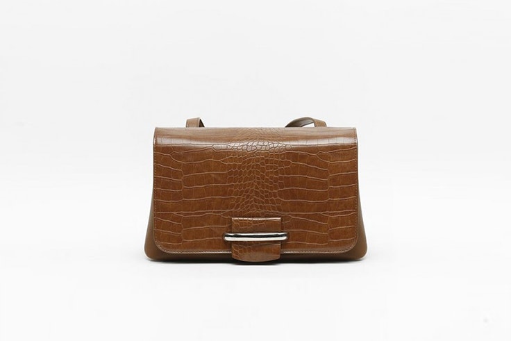 bolso marron tipo bandolera efecto coco de misako bolsos de otoño
