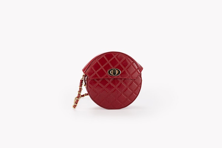 bolso redondo rojo con cadena efecto acolchado paco martinez bolsos de otoño