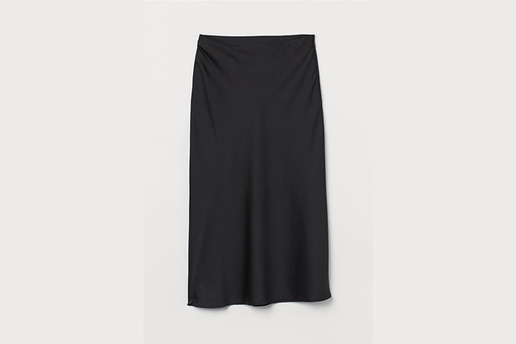 Falda negra de saten de hym total black