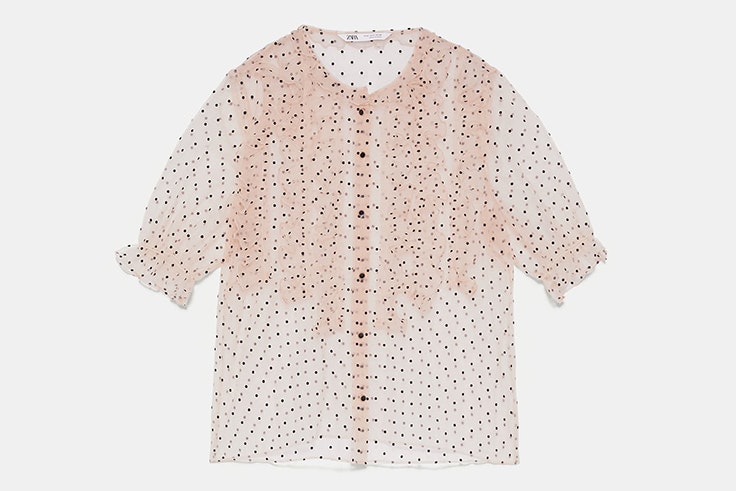 Blusa de organza con lunares de Zara