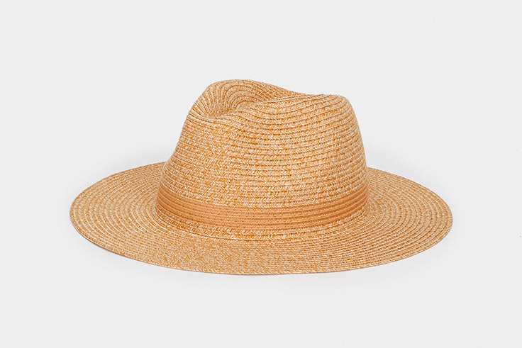 Sombrero de rafia en color natural de Parfois – 15.99€