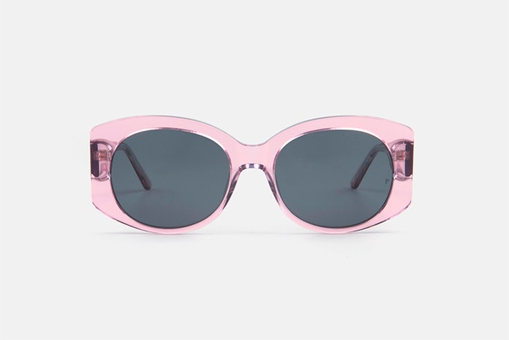 Gafas de sol rosas de Multiópticas aitana