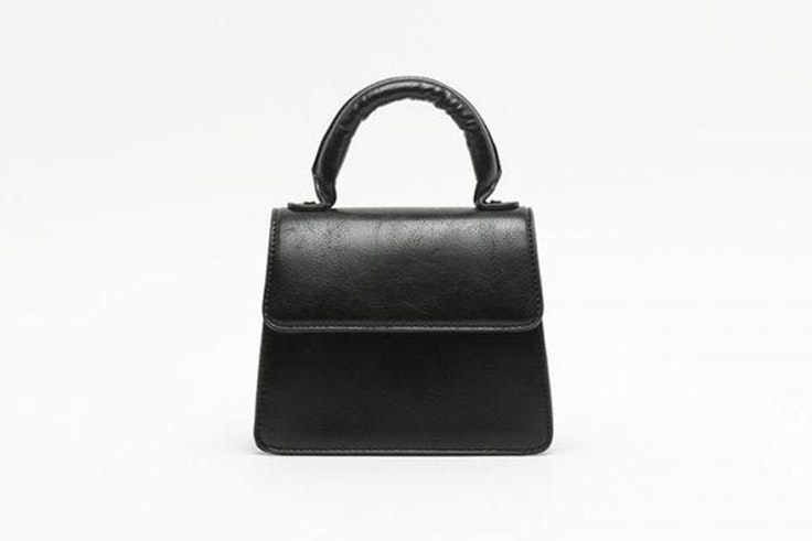 Bolso pequeño en color negro de Misako accesorios de otoño