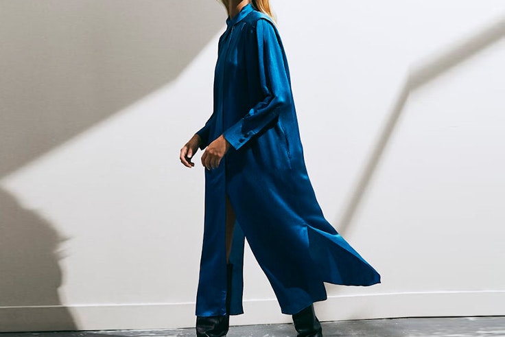 Vestido en color azul de Massimo Dutti