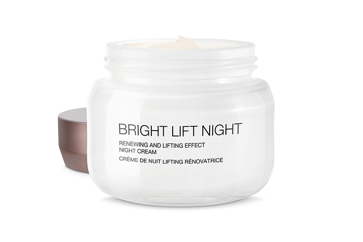 Crema Bright Lift Night de Kiko Milano cremas para pieles maduras