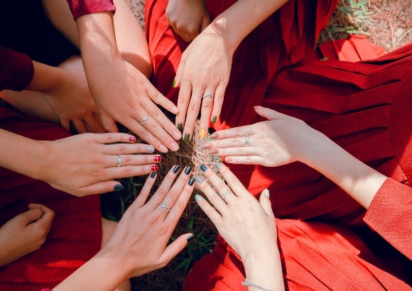 Color de uñas y estado de ánimo. ¿Hay relación?