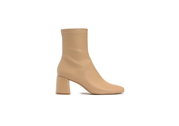 Botin tacón, Stradivarius.