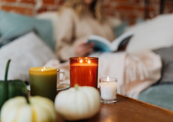 Decora tu casa con velas. ¡Cálida y llena de vida!