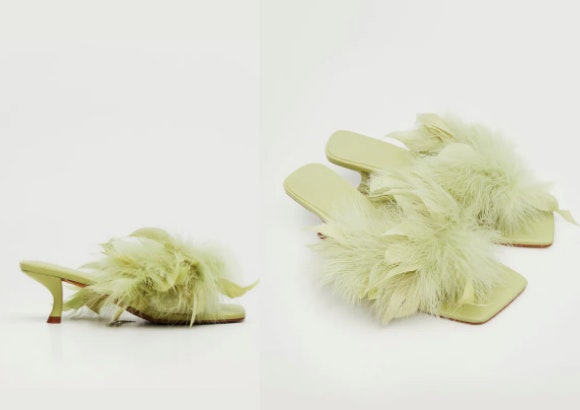 Mules con plumas, Zara.