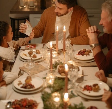 Comidas y cenas de Navidad: Cómo sobrevivir a ellas