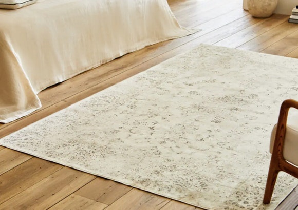 Alfombra efecto vintage de Zara Home